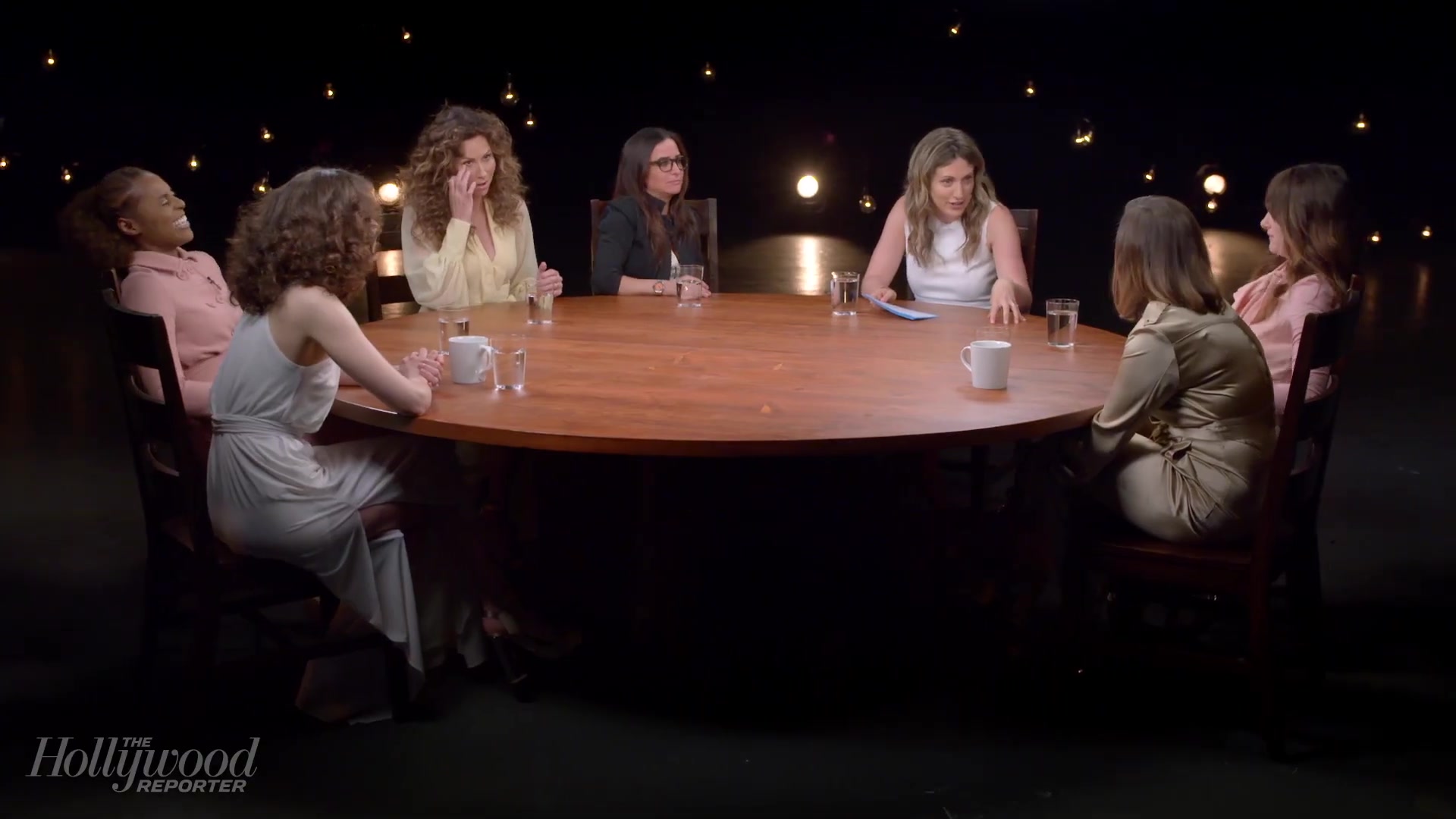 emmyrossumweb_comedyactressroundtable_hollywoodreporter17_001363.jpg