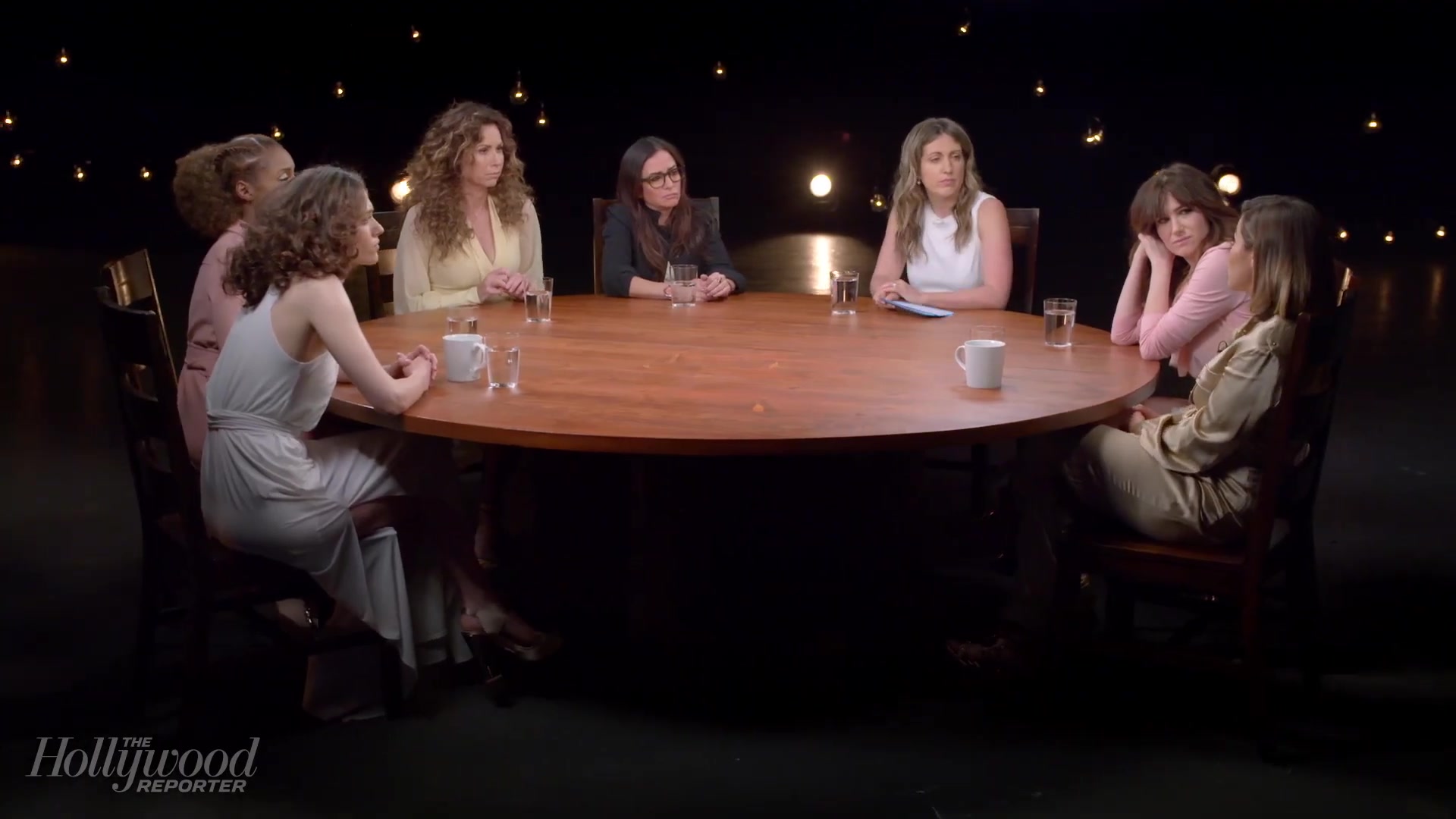 emmyrossumweb_comedyactressroundtable_hollywoodreporter17_001447.jpg
