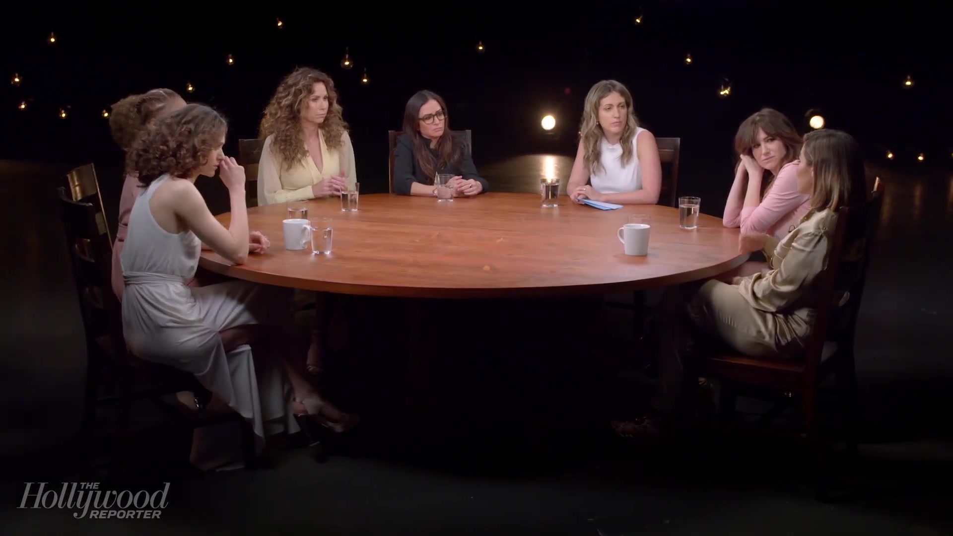 emmyrossumweb_comedyactressroundtable_hollywoodreporter17_001448.jpg