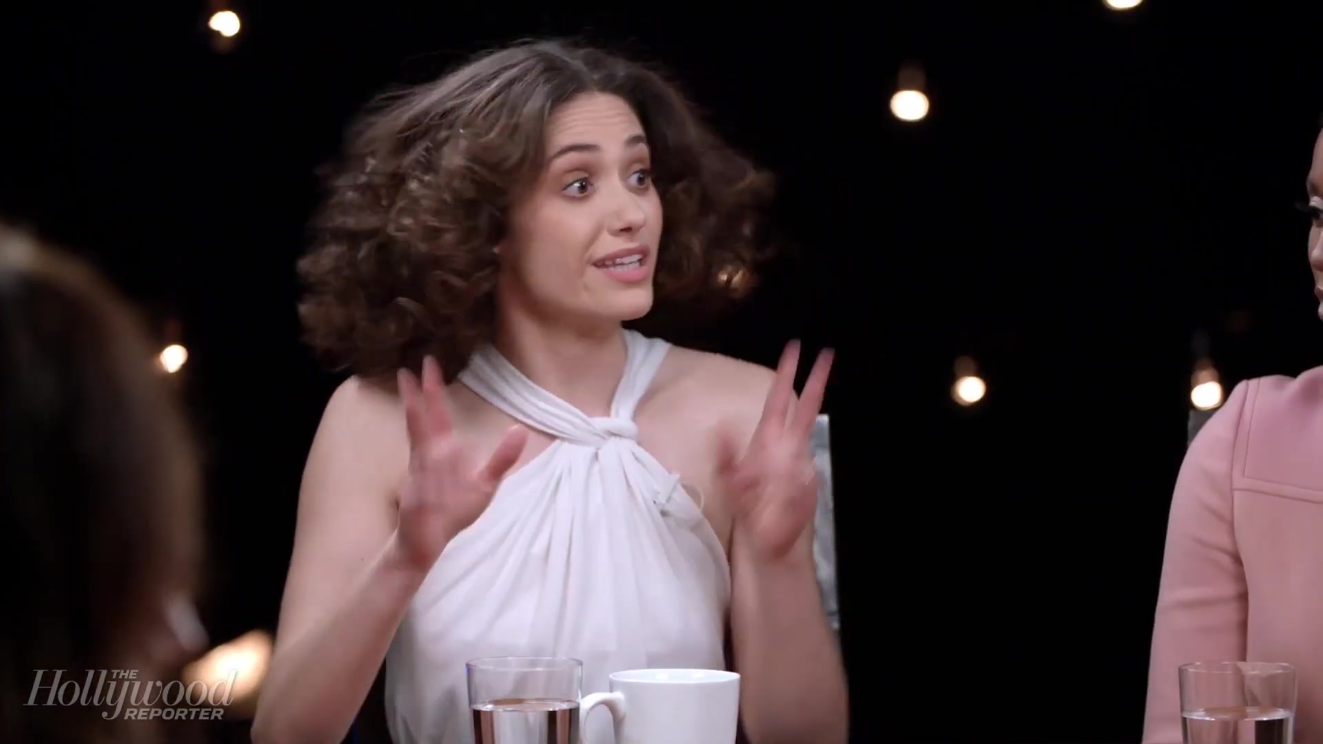 emmyrossumweb_comedyactressroundtable_hollywoodreporter17_001469.jpg
