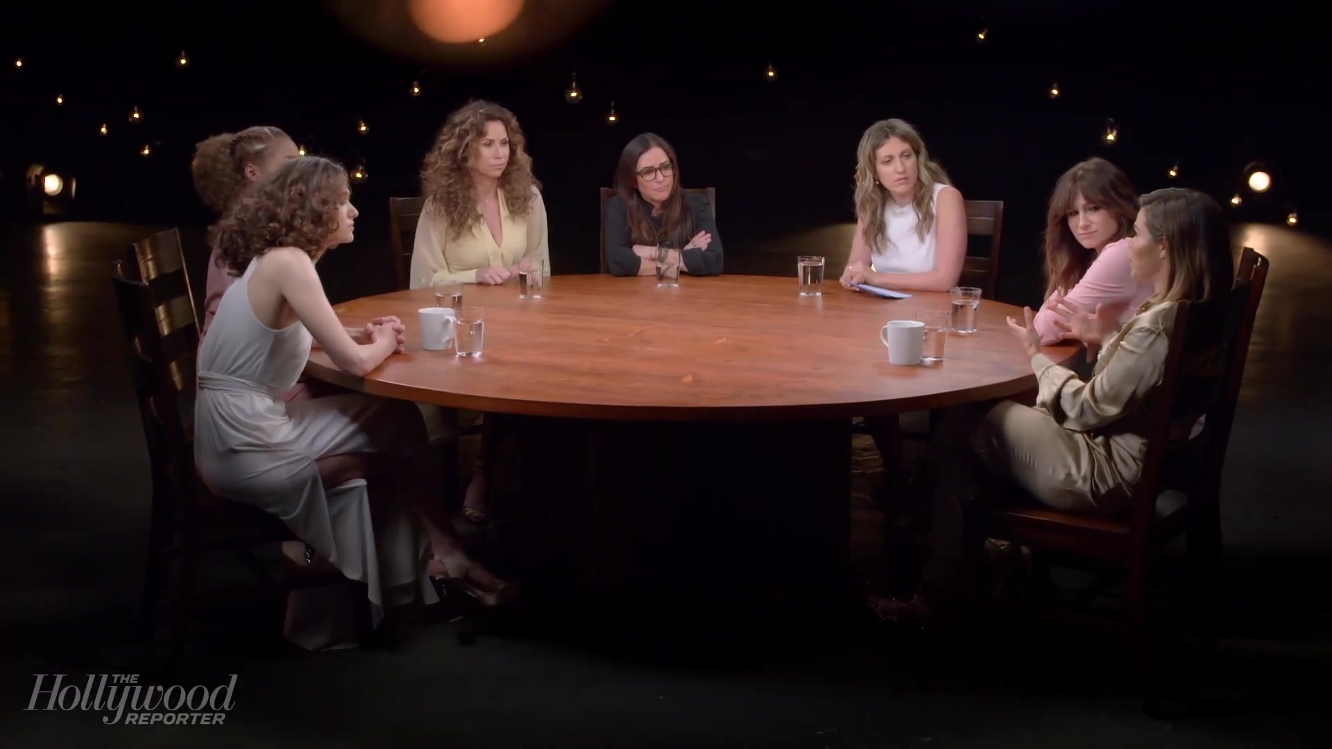 emmyrossumweb_comedyactressroundtable_hollywoodreporter17_001501.jpg