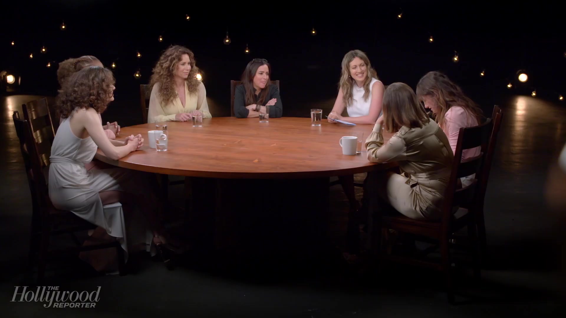 emmyrossumweb_comedyactressroundtable_hollywoodreporter17_001774.jpg