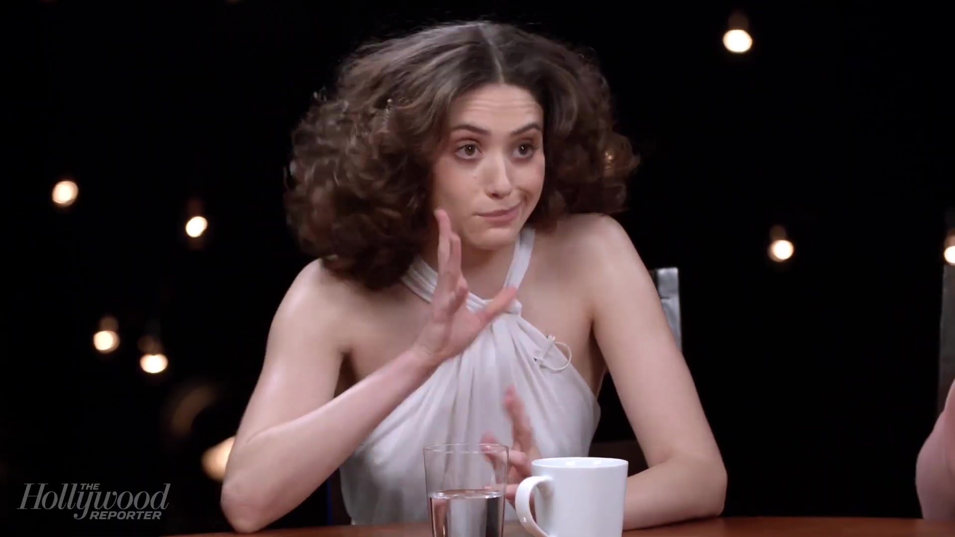 emmyrossumweb_comedyactressroundtable_hollywoodreporter17_002014.jpg
