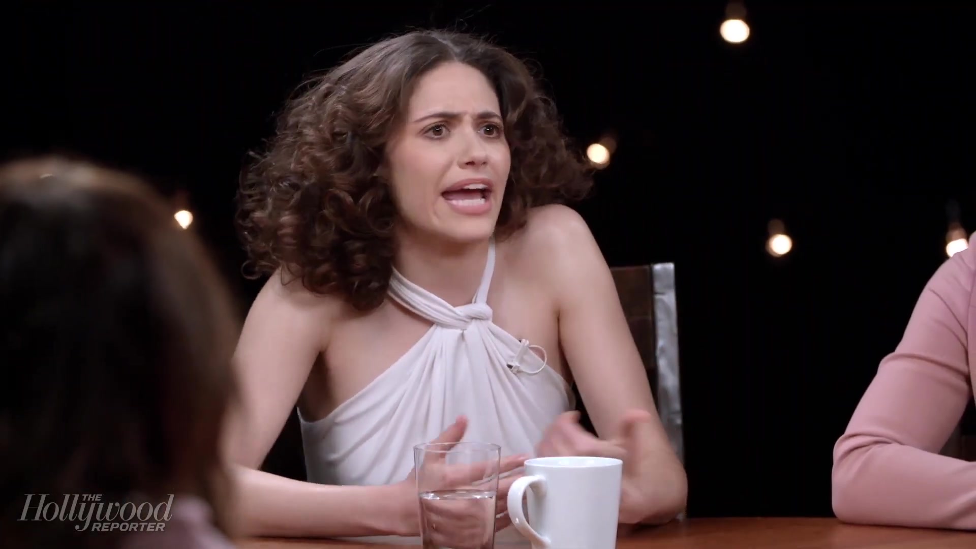 emmyrossumweb_comedyactressroundtable_hollywoodreporter17_002037.jpg