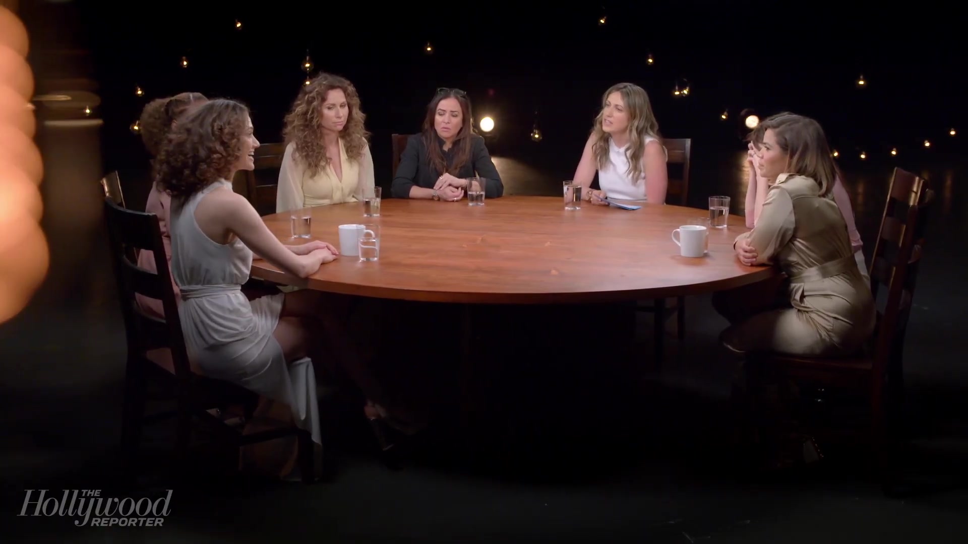emmyrossumweb_comedyactressroundtable_hollywoodreporter17_002092.jpg
