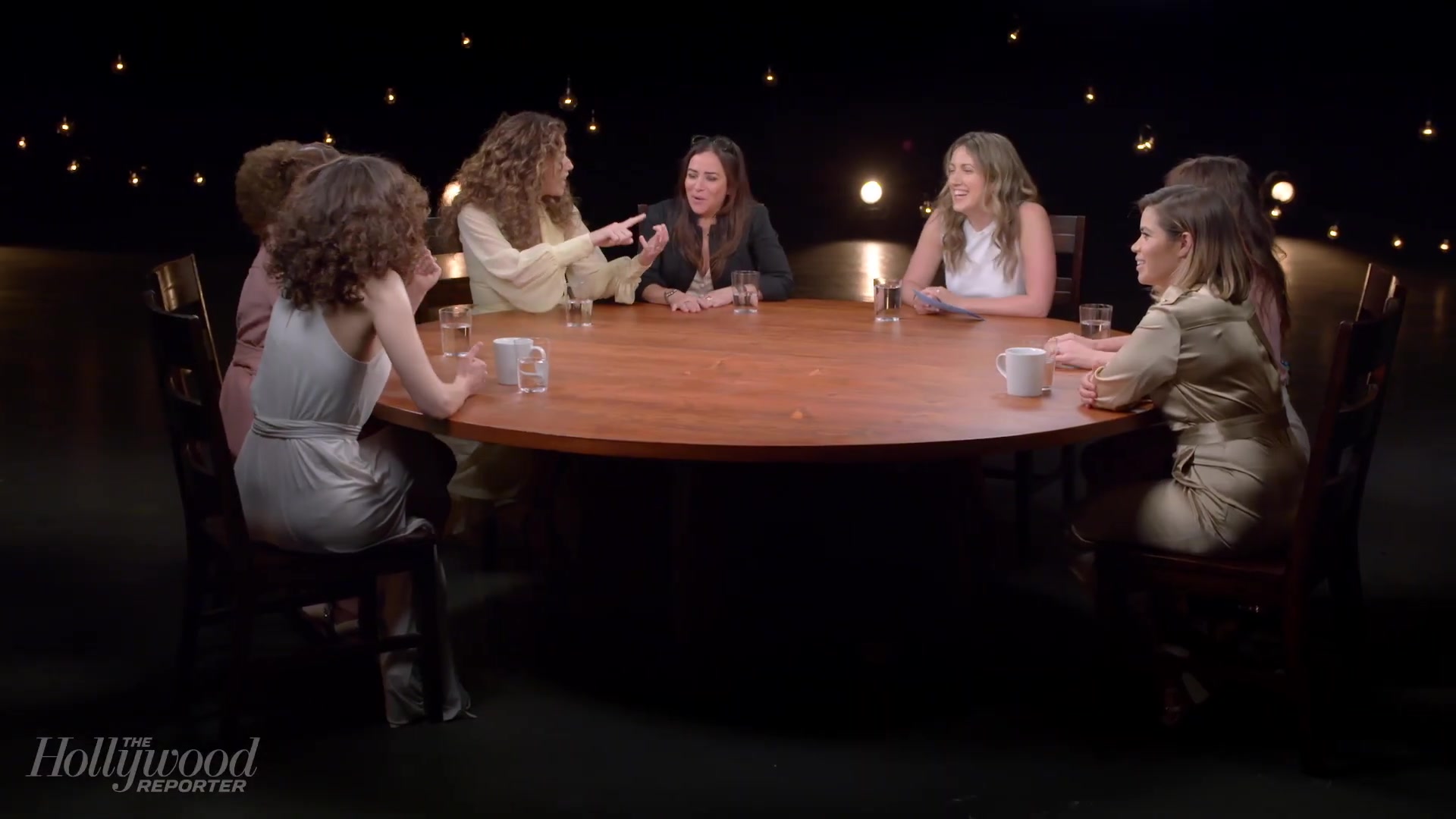 emmyrossumweb_comedyactressroundtable_hollywoodreporter17_002216.jpg