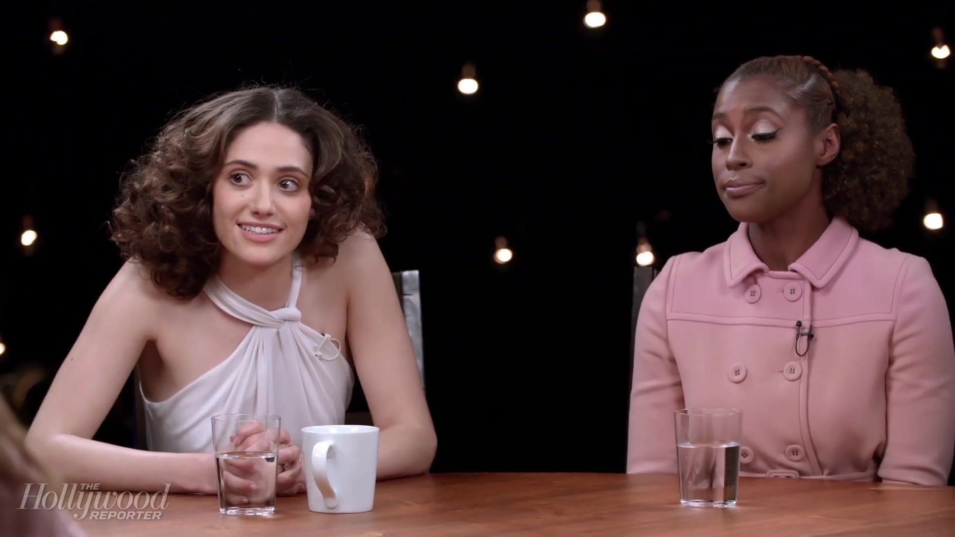 emmyrossumweb_comedyactressroundtable_hollywoodreporter17_002286.jpg