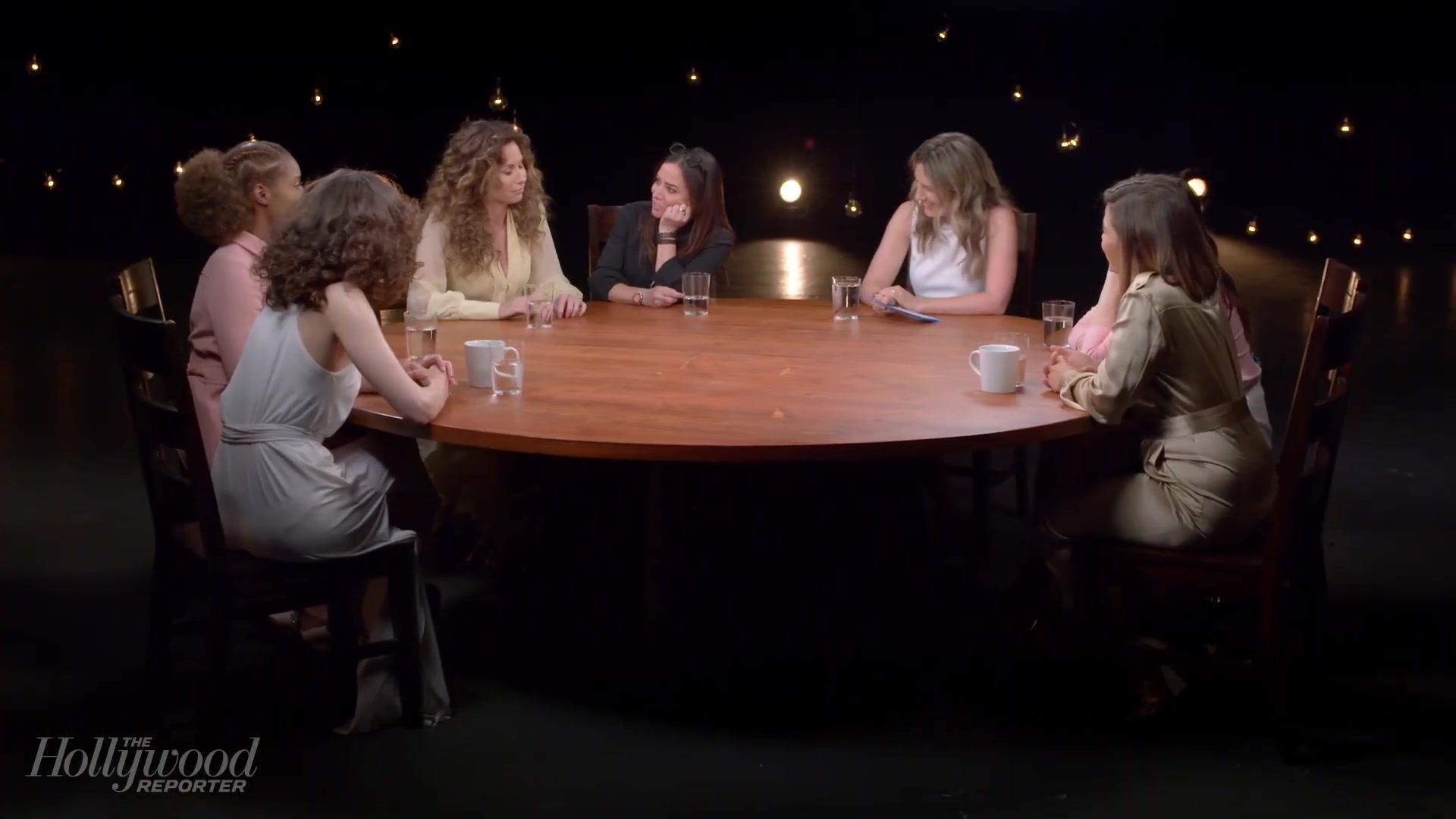 emmyrossumweb_comedyactressroundtable_hollywoodreporter17_002292.jpg