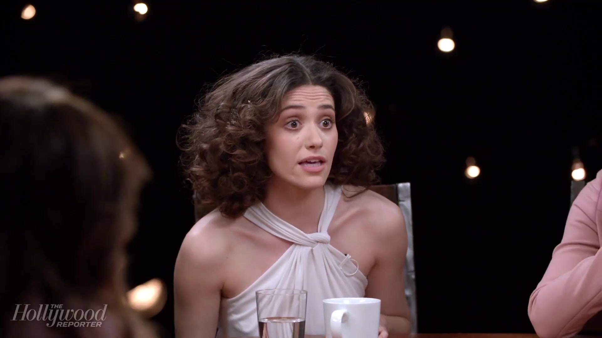 emmyrossumweb_comedyactressroundtable_hollywoodreporter17_002425.jpg