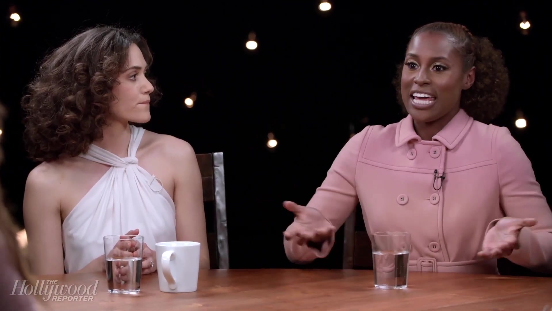 emmyrossumweb_comedyactressroundtable_hollywoodreporter17_002455.jpg