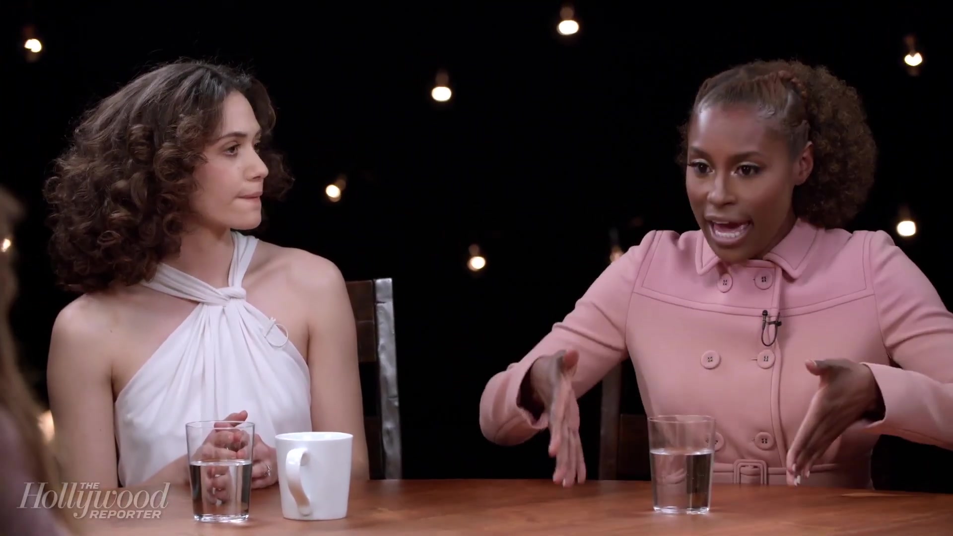 emmyrossumweb_comedyactressroundtable_hollywoodreporter17_002456.jpg