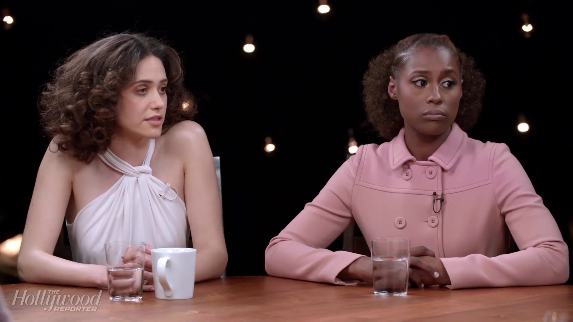 emmyrossumweb_comedyactressroundtable_hollywoodreporter17_002487.jpg
