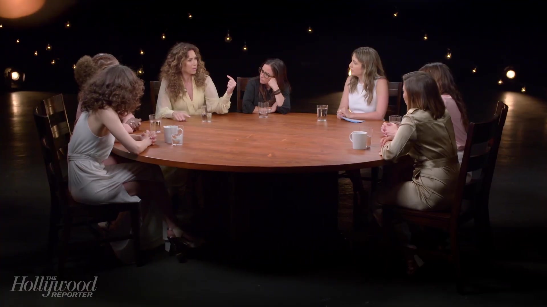 emmyrossumweb_comedyactressroundtable_hollywoodreporter17_002555.jpg