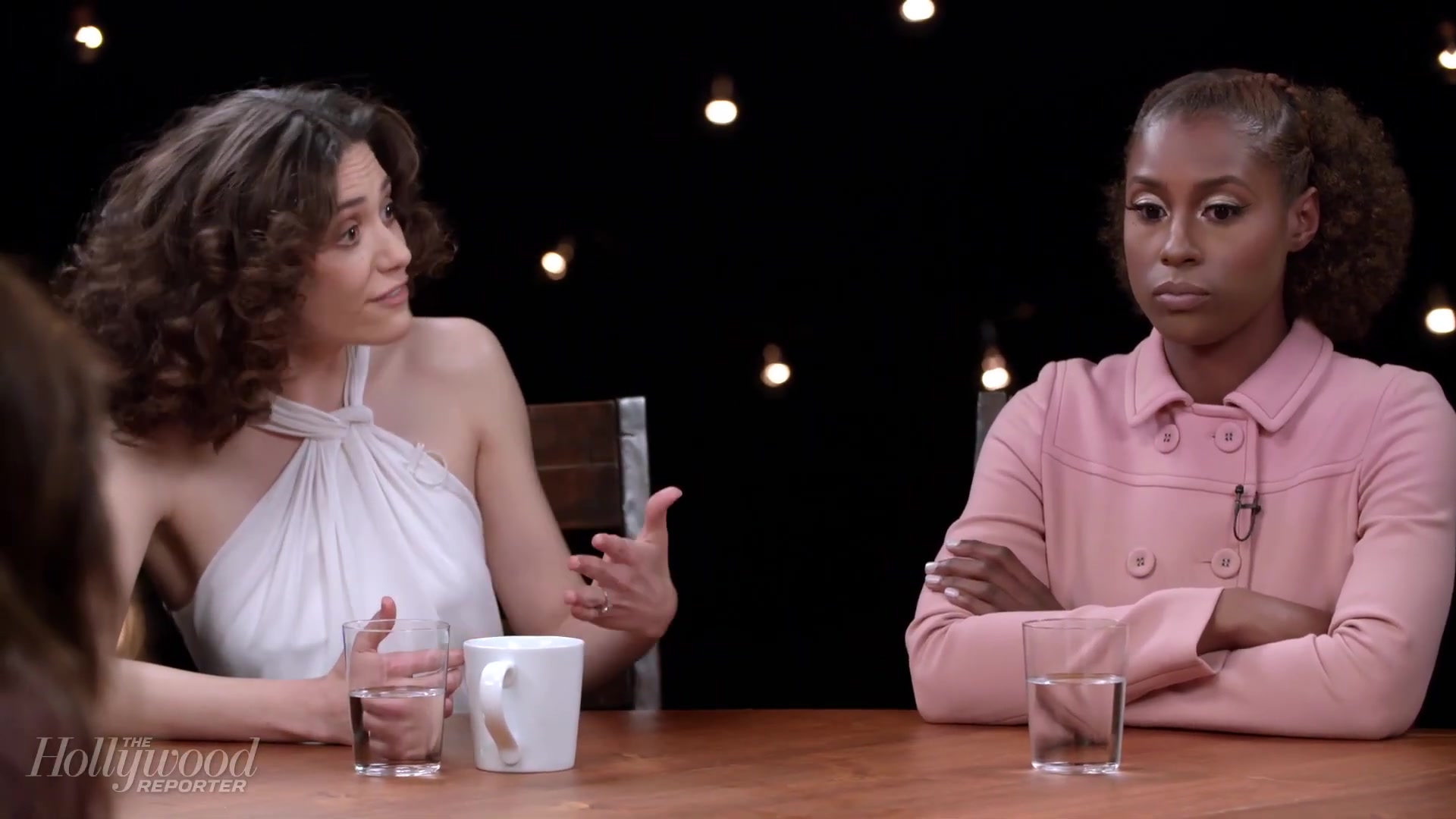 emmyrossumweb_comedyactressroundtable_hollywoodreporter17_002586.jpg