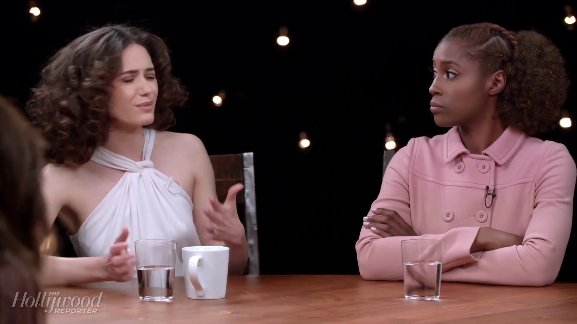 emmyrossumweb_comedyactressroundtable_hollywoodreporter17_002590.jpg