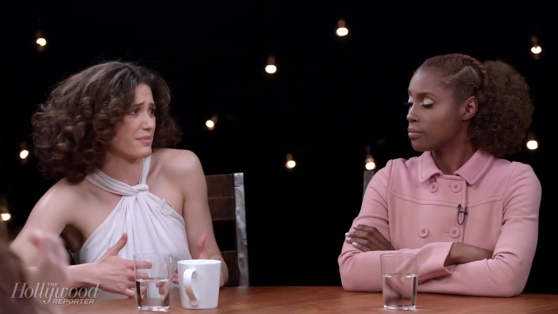 emmyrossumweb_comedyactressroundtable_hollywoodreporter17_002604.jpg