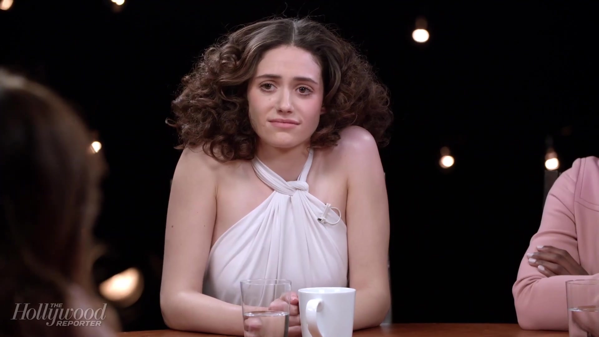 emmyrossumweb_comedyactressroundtable_hollywoodreporter17_002734.jpg