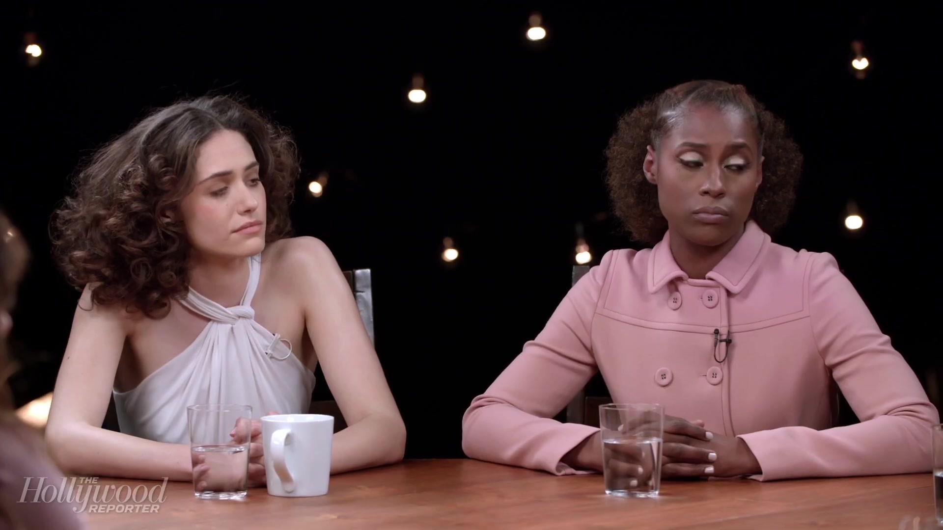 emmyrossumweb_comedyactressroundtable_hollywoodreporter17_002751.jpg
