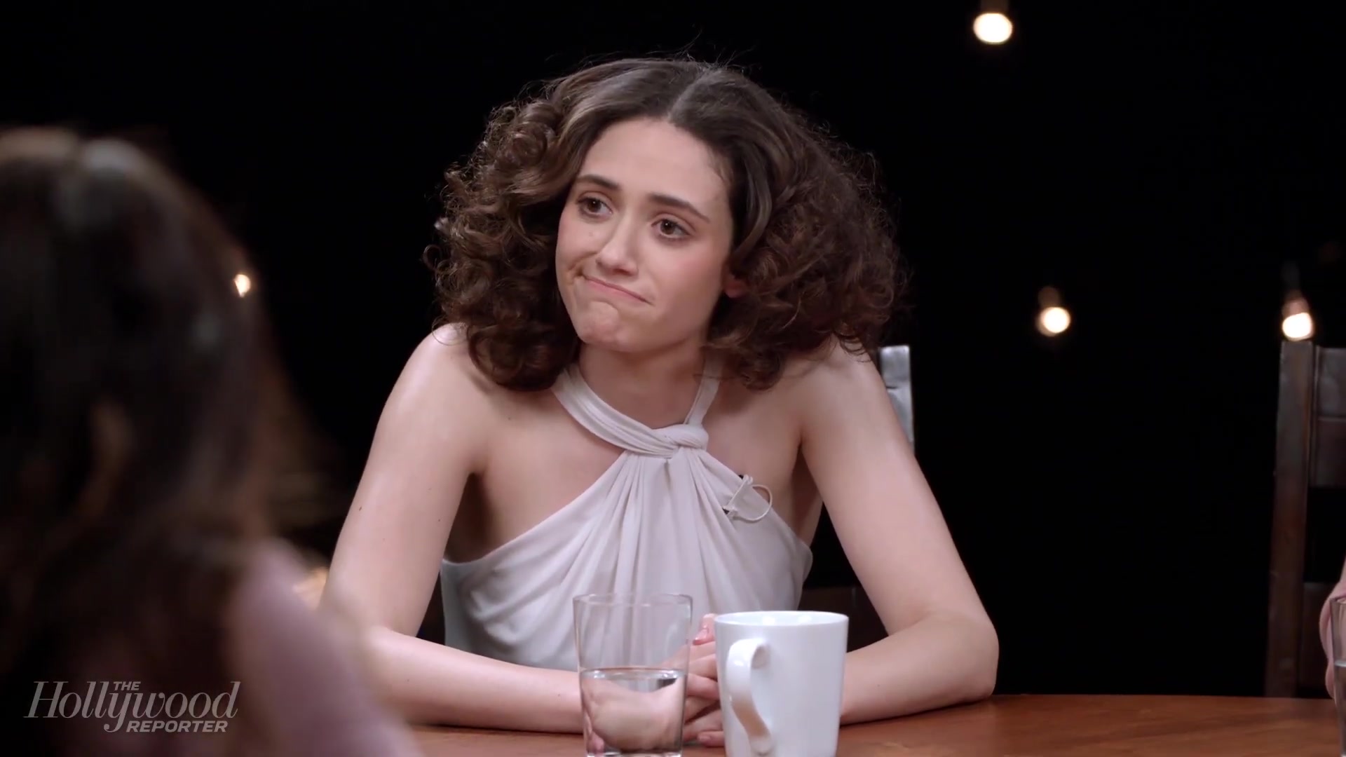emmyrossumweb_comedyactressroundtable_hollywoodreporter17_002795.jpg