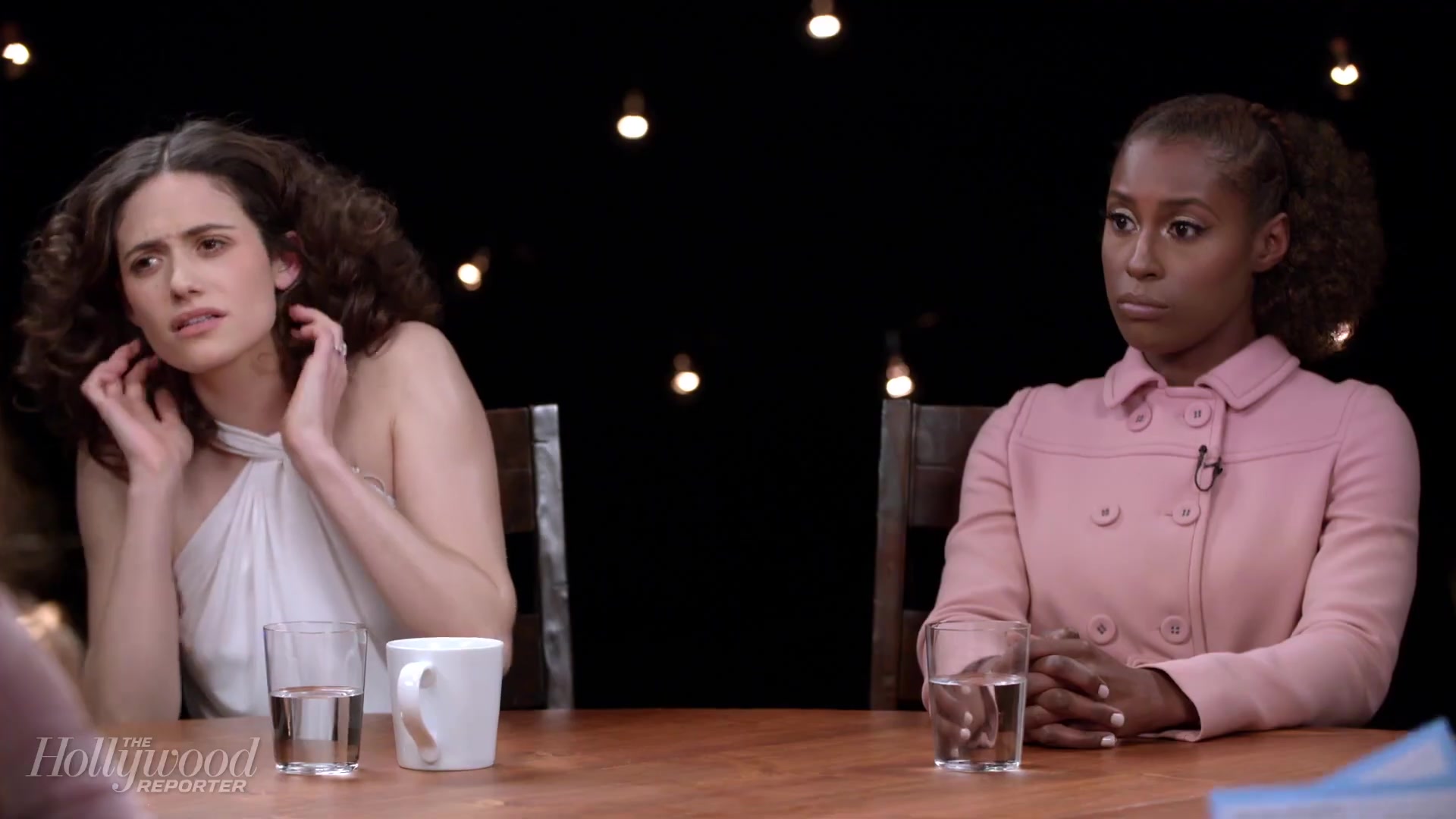 emmyrossumweb_comedyactressroundtable_hollywoodreporter17_002802.jpg