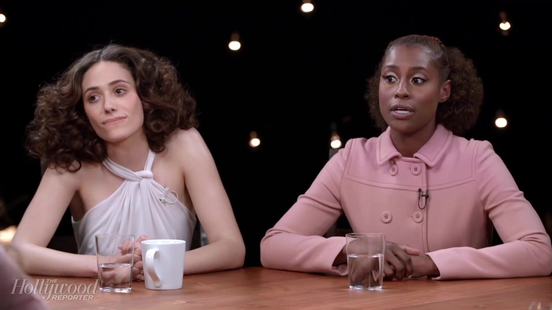 emmyrossumweb_comedyactressroundtable_hollywoodreporter17_002882.jpg