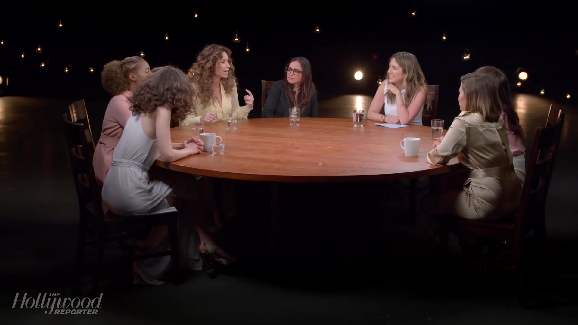 emmyrossumweb_comedyactressroundtable_hollywoodreporter17_002953.jpg