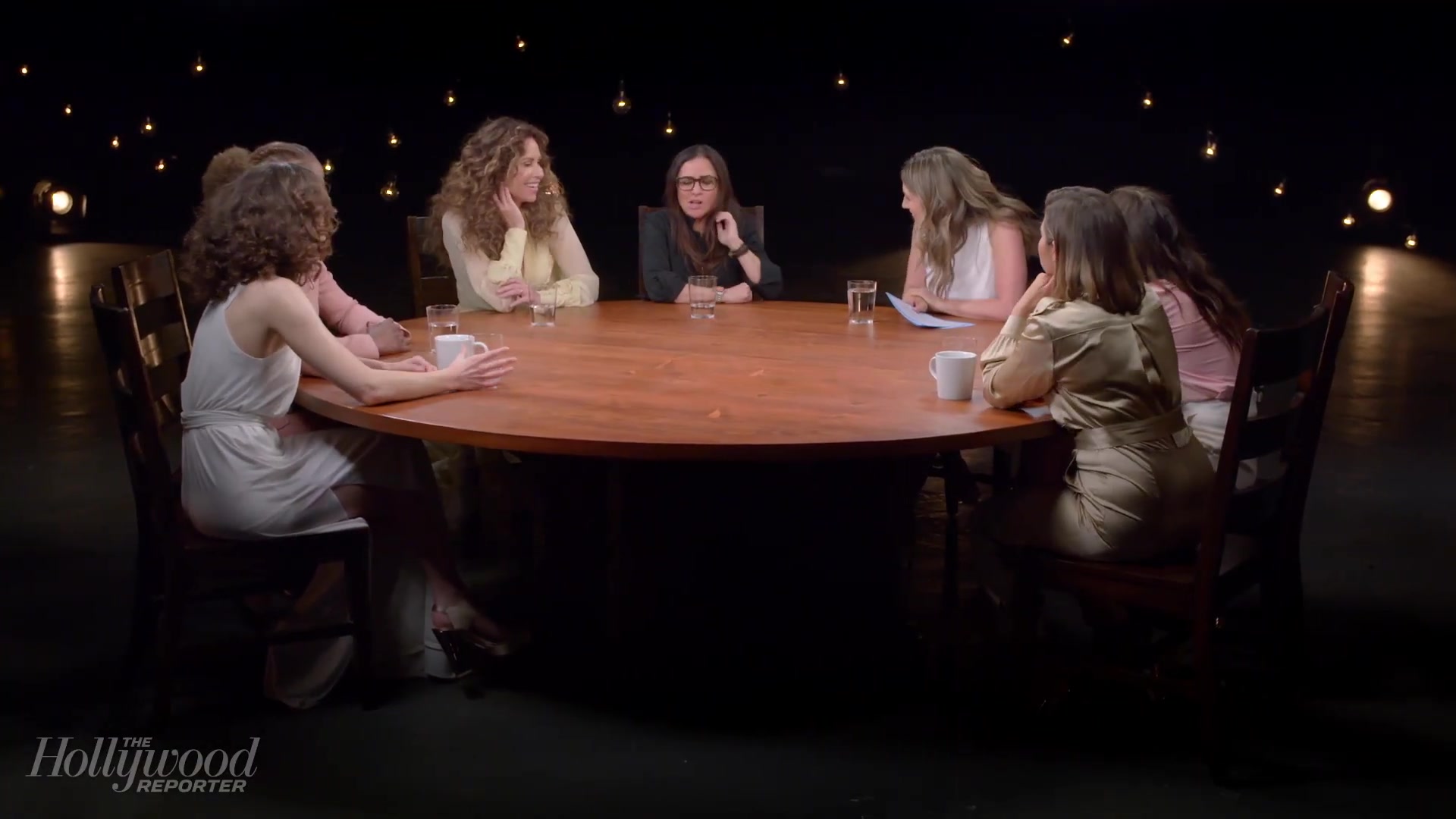 emmyrossumweb_comedyactressroundtable_hollywoodreporter17_003035.jpg
