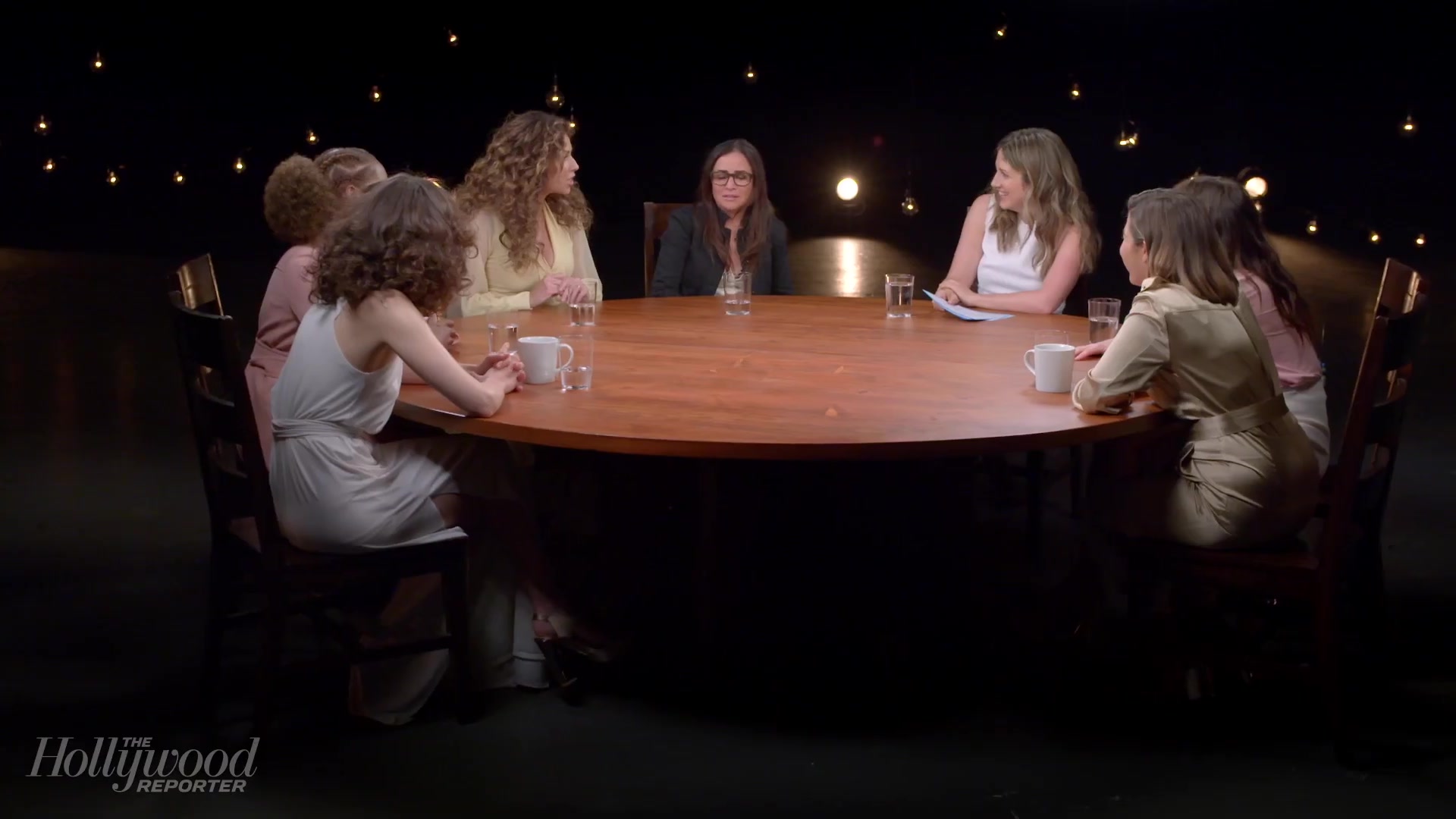 emmyrossumweb_comedyactressroundtable_hollywoodreporter17_003049.jpg