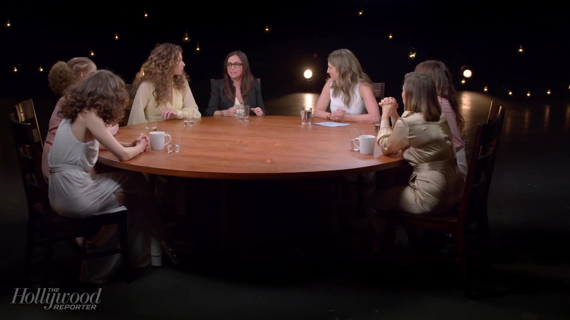 emmyrossumweb_comedyactressroundtable_hollywoodreporter17_003170.jpg