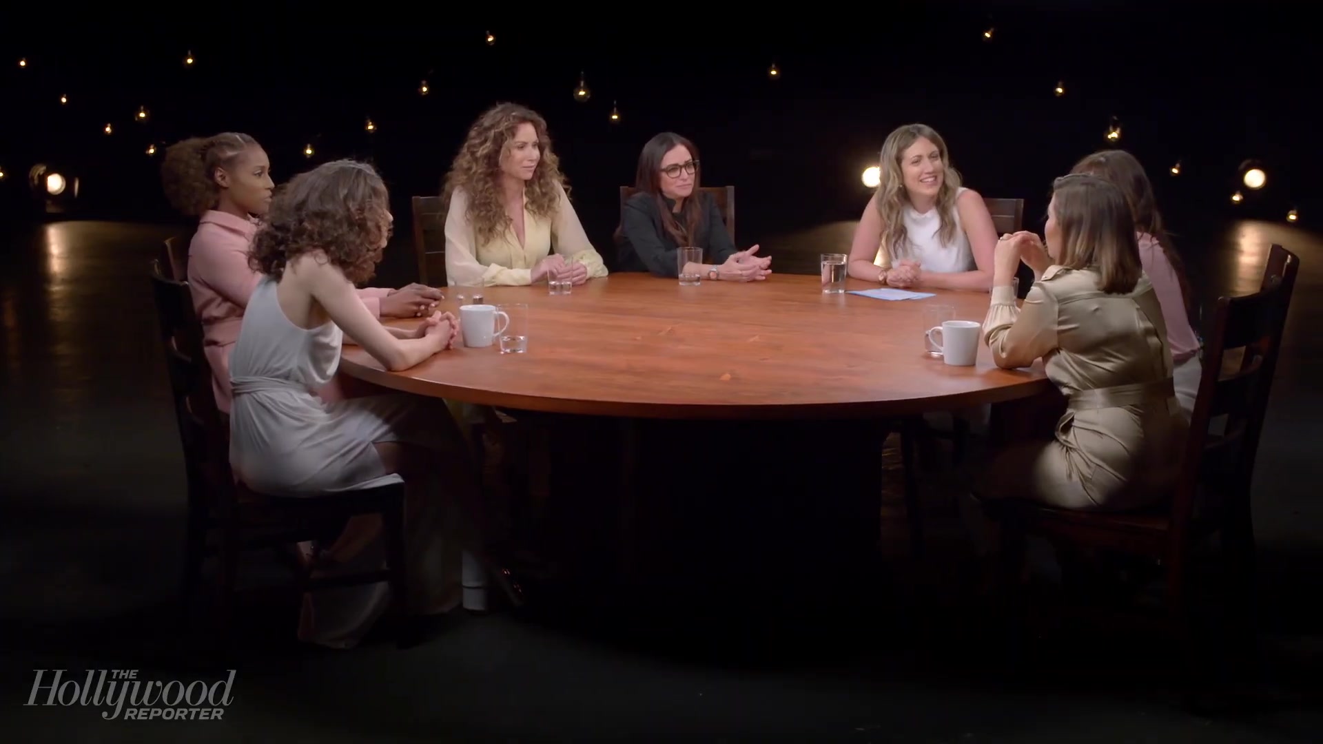 emmyrossumweb_comedyactressroundtable_hollywoodreporter17_003184.jpg