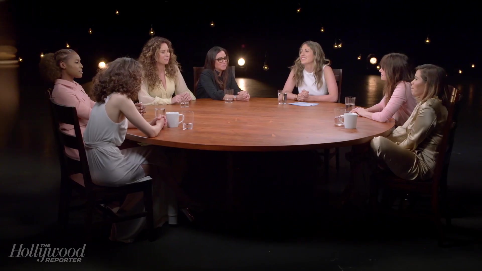emmyrossumweb_comedyactressroundtable_hollywoodreporter17_003198.jpg