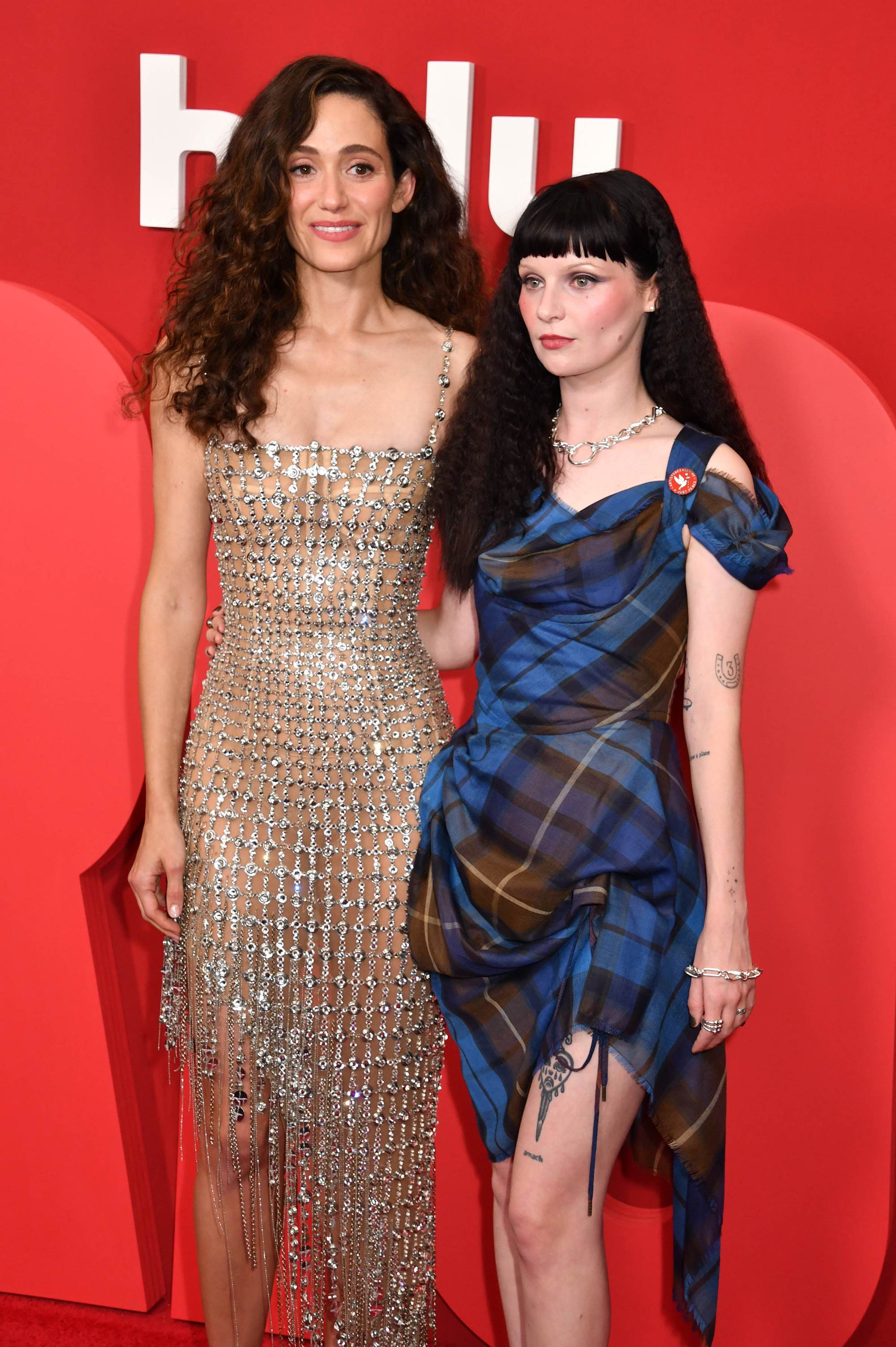 emmyrossumweb_furious_nycpremiere_2813229.jpg