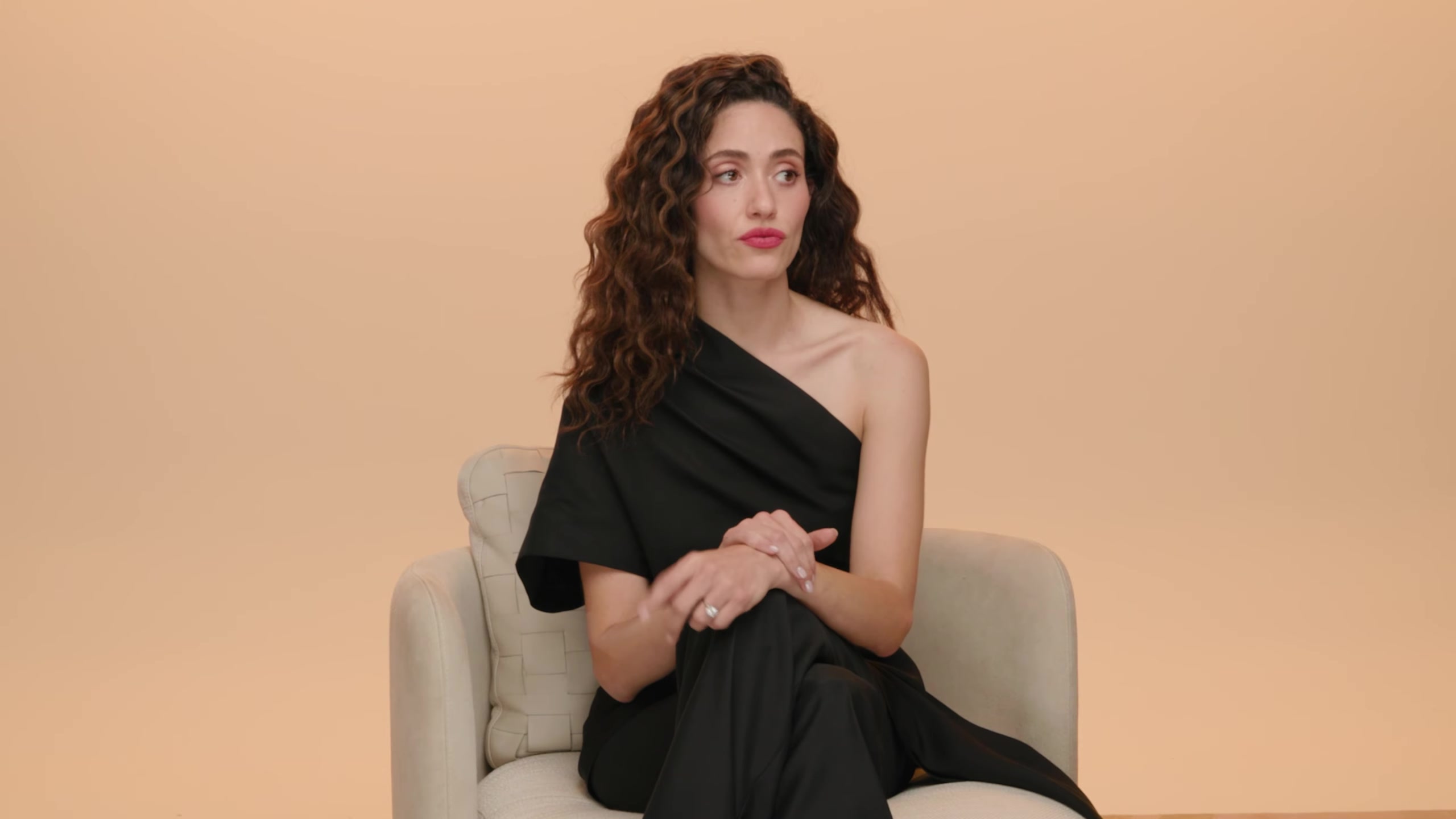 emmyrossumweb_hiddenpowerfemalerage_tiff_000026.jpg emmyrossumweb_hiddenpowerfemalerage_tiff_000026.jpg