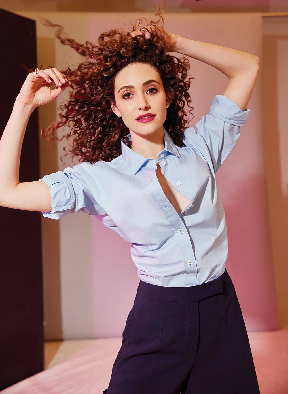 emmyrossumweb_hollywoodreporter_may22_28329.jpg