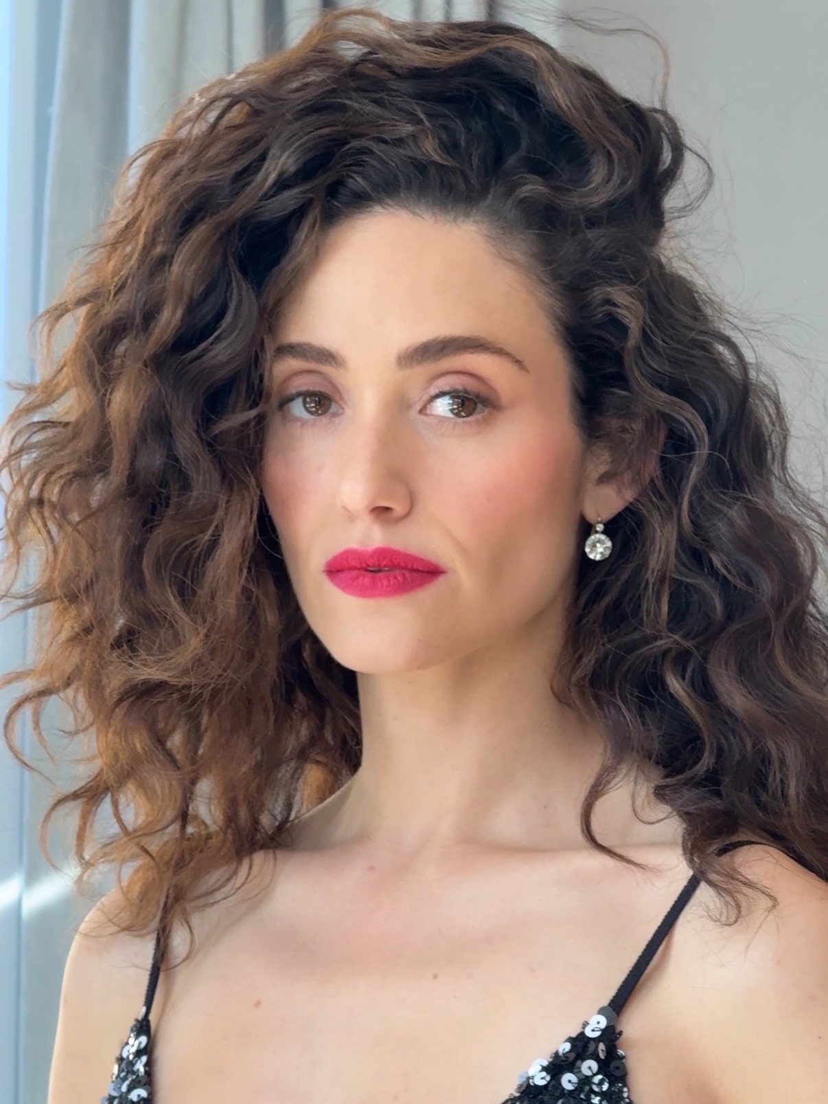 emmyrossumweb_nycballetspringgala_28329.jpg