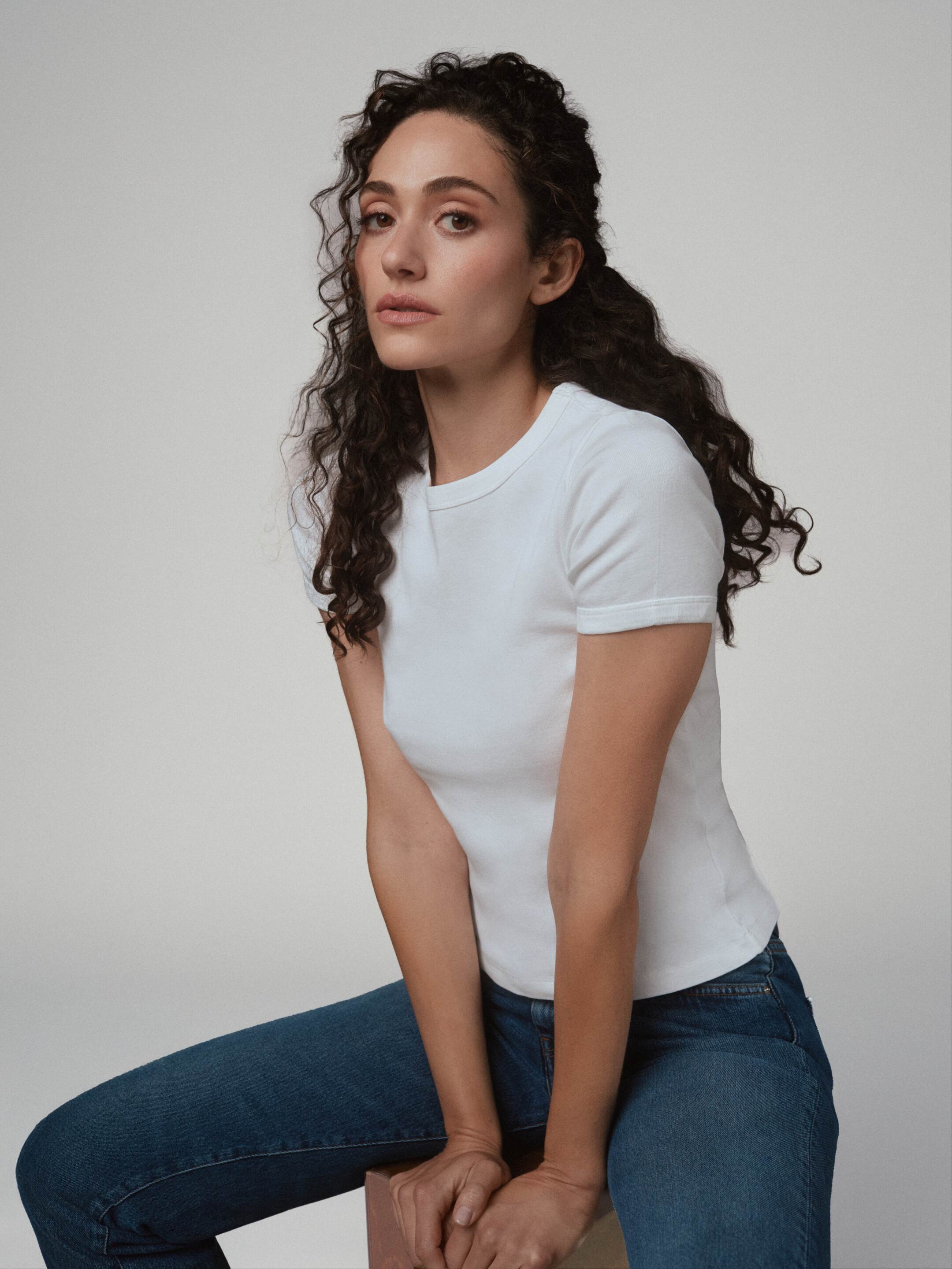 emmyrossumweb_vmag26.jpg