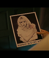 Angelyne_S01E01_Dream_Machine_1080p_ERW_002256.jpg