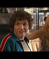 Angelyne_S01E01_Dream_Machine_1080p_ERW_002613.jpg