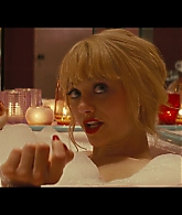 Angelyne_S01E01_Dream_Machine_1080p_ERW_004250.jpg