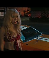 Angelyne_S01E01_Dream_Machine_1080p_ERW_005664.jpg