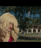 Angelyne_S01E01_Dream_Machine_1080p_ERW_006763.jpg