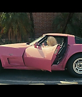 Angelyne_S01E01_Dream_Machine_1080p_ERW_006767.jpg