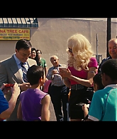 Angelyne_S01E02_Gods_and_Fairies_1080p_ERW_002249.jpg