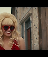 Angelyne_S01E02_Gods_and_Fairies_1080p_ERW_004325.jpg