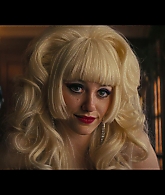 Angelyne_S01E03_Glow_in_the_Dark_Queen_of_the_Universe_1080p_ERW_001408.jpg