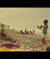 Angelyne_S01E03_Glow_in_the_Dark_Queen_of_the_Universe_1080p_ERW_001702.jpg