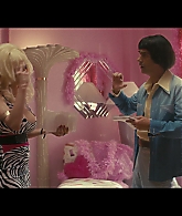 Angelyne_S01E03_Glow_in_the_Dark_Queen_of_the_Universe_1080p_ERW_001909.jpg