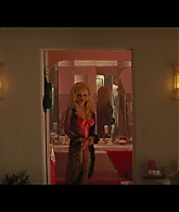 Angelyne_S01E03_Glow_in_the_Dark_Queen_of_the_Universe_1080p_ERW_003070.jpg