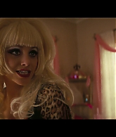 Angelyne_S01E03_Glow_in_the_Dark_Queen_of_the_Universe_1080p_ERW_003378.jpg