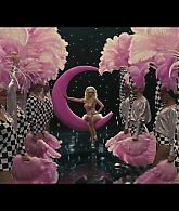 Angelyne_S01E03_Glow_in_the_Dark_Queen_of_the_Universe_1080p_ERW_005116.jpg